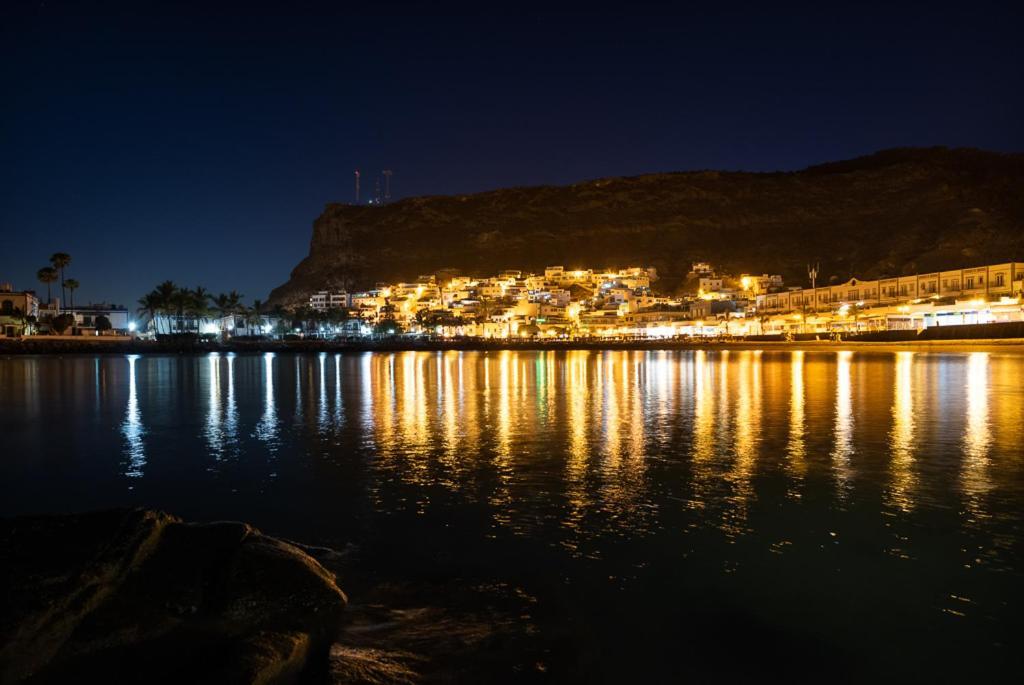 Apartamentos Las Palmeras Puerto De Mogan Luaran gambar